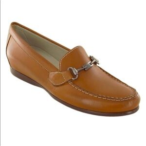 Munro Tan Leather Kimi Loafer size 8.5